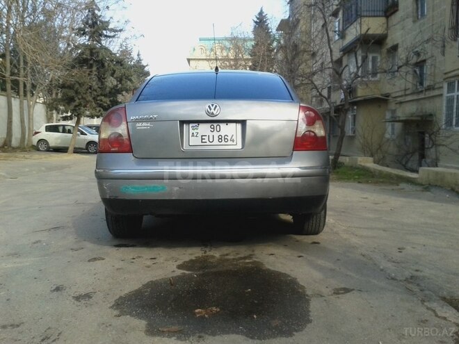 Volkswagen Passat 2001, 329,000 km - 1.8 l - Bakı