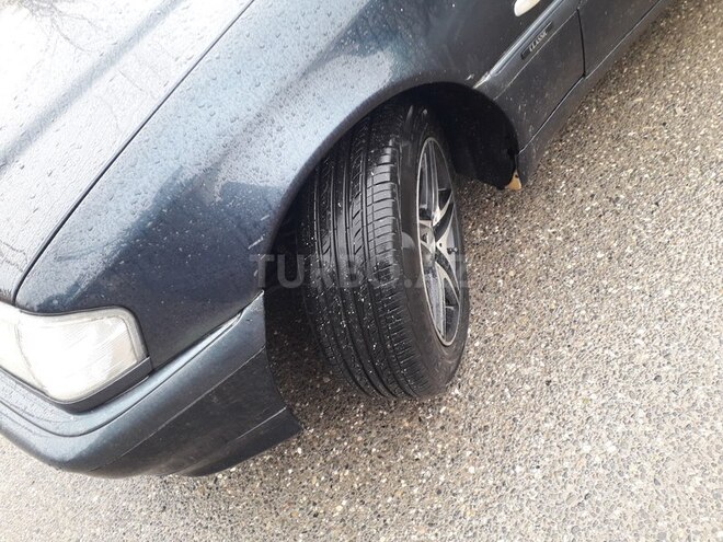 Mercedes C 180 1998, 268,000 km - 1.8 l - Sumqayıt