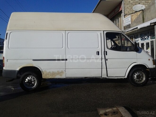 Ford Transit 1999, 337,000 km - 2.5 l - Quba