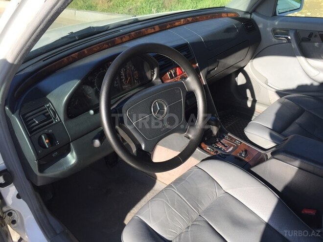 Mercedes C 230 2000, 157,000 km - 2.3 л - Bakı