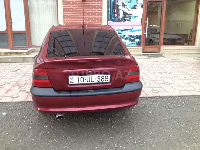 Opel Vectra 1996, 356,300 km - 2.0 l - Qusar