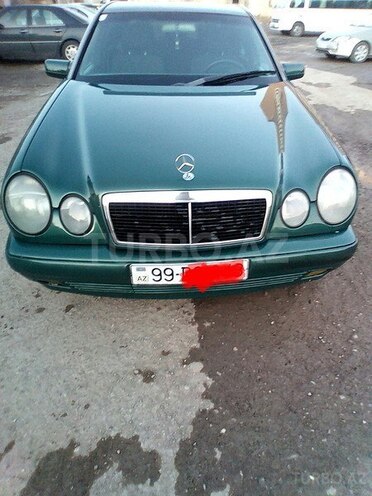 Mercedes E 220 1998, 45,000 km - 2.2 l - Xırdalan