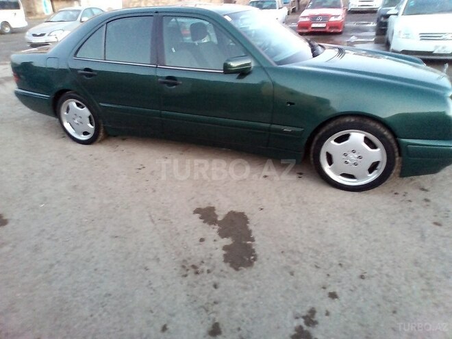 Mercedes E 220 1998, 45,000 km - 2.2 l - Xırdalan