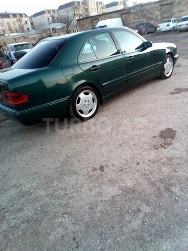Mercedes E 220 1998, 45,000 km - 2.2 l - Xırdalan