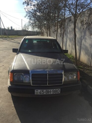 Mercedes E 230 1988, 350,000 km - 2.3 l - Xudat