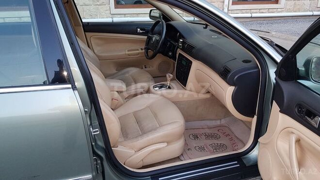 Volkswagen Passat 2001, 187,500 km - 1.8 л - Şamaxı