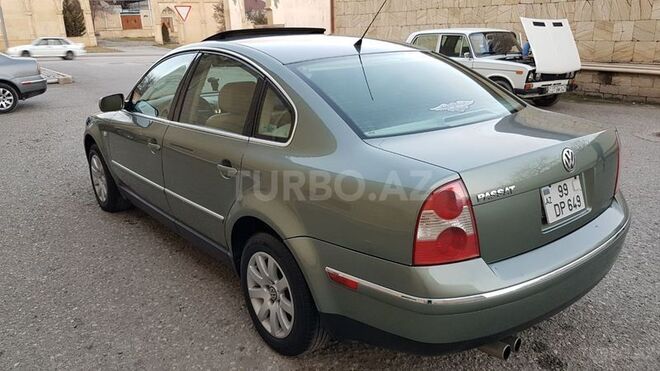 Volkswagen Passat 2001, 187,500 km - 1.8 л - Şamaxı