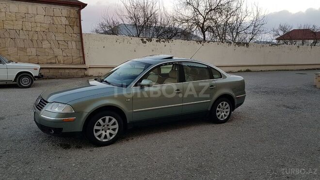 Volkswagen Passat 2001, 187,500 km - 1.8 л - Şamaxı