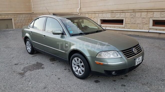 Volkswagen Passat 2001, 187,500 km - 1.8 л - Şamaxı