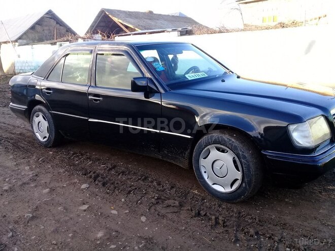 Mercedes  1995, 450,000 km - 2.0 l - Biləsuvar