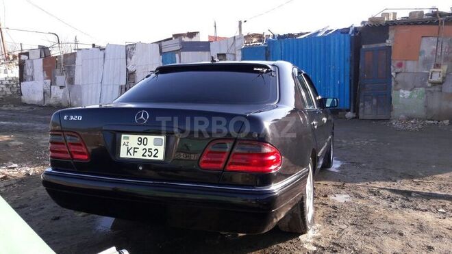 Mercedes E 320 1999, 37,000 km - 3.2 l - Bakı