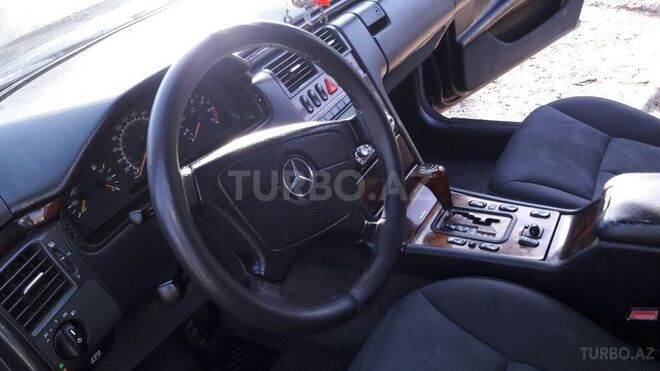 Mercedes E 320 1999, 37,000 km - 3.2 l - Bakı
