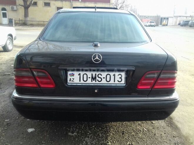 Mercedes E 280 1997, 301,303 km - 2.8 л - Qazax