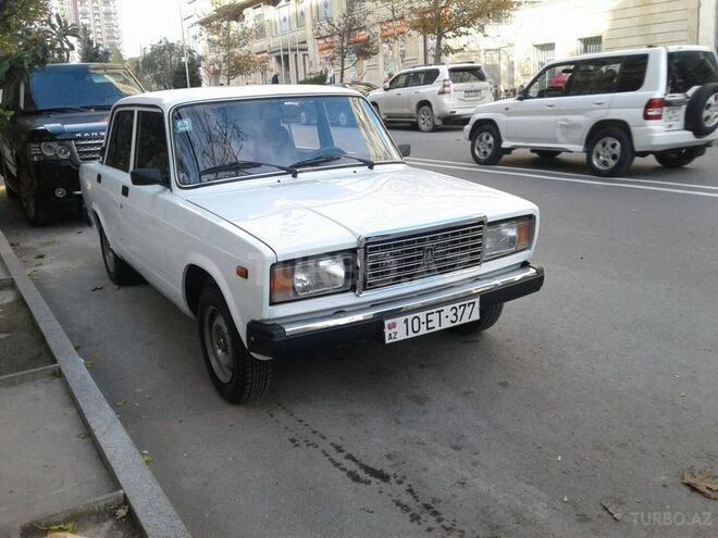 LADA (VAZ) 2107 2009, 257,000 km - 1.6 л - Bakı