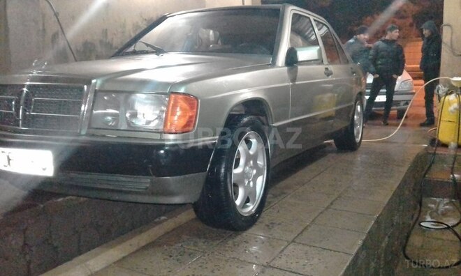 Mercedes 190 1983, 350,000 km - 2.0 l - Bakı