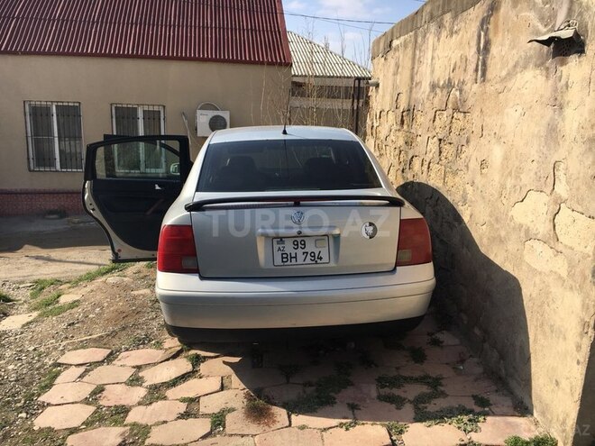 Volkswagen Passat 1999, 130,000 km - 1.8 l - Bakı