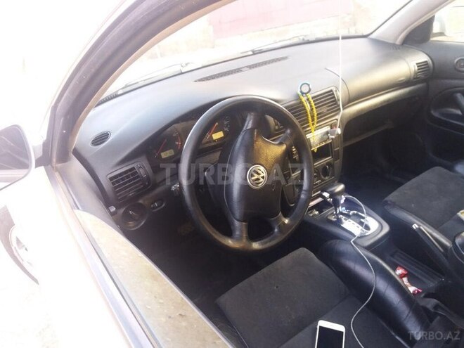 Volkswagen Passat 1999, 130,000 km - 1.8 l - Bakı