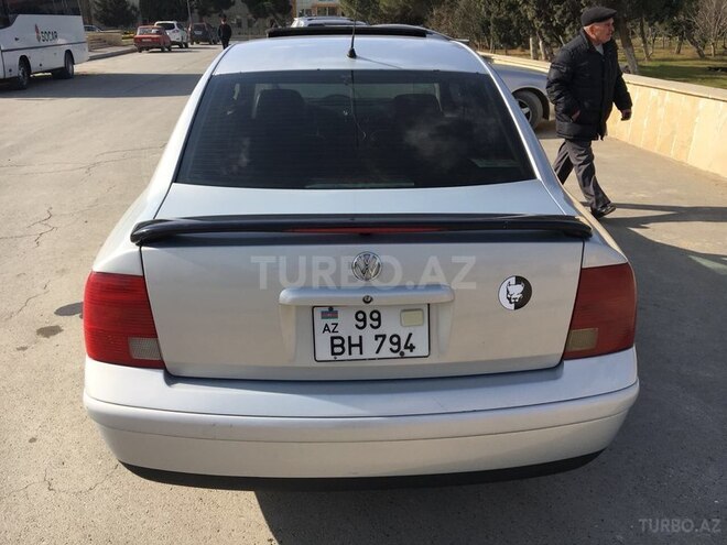 Volkswagen Passat 1999, 130,000 km - 1.8 l - Bakı