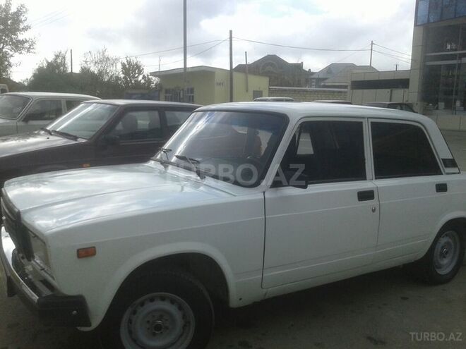 LADA (VAZ) 2107 2007, 90,000 km - 1.6 л - Xudat