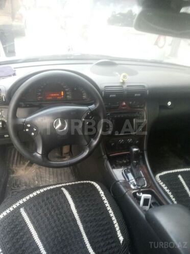 Mercedes C 220 2001, 312,000 km - 2.2 l - Bakı