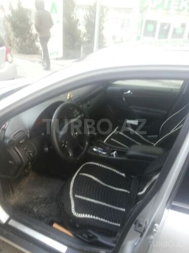 Mercedes C 220 2001, 312,000 km - 2.2 l - Bakı