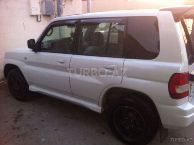 Mitsubishi Pajero io 1999, 302,000 km - 1.8 л - Bakı