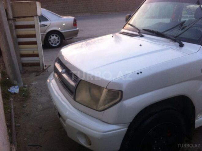 Mitsubishi Pajero io 1999, 302,000 km - 1.8 л - Bakı