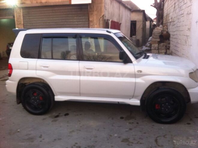 Mitsubishi Pajero io 1999, 302,000 km - 1.8 л - Bakı