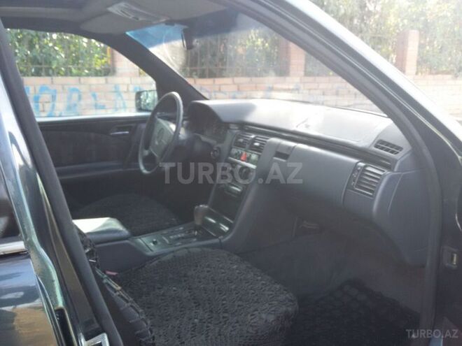 Mercedes E 280 1996, 220,110 km - 2.8 l - Gəncə