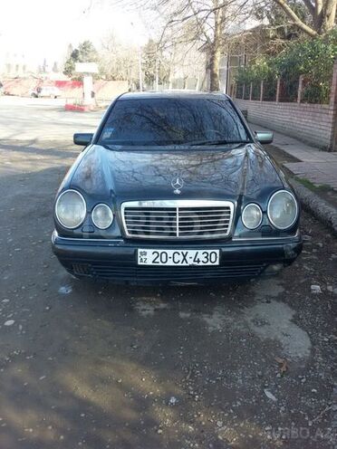 Mercedes E 280 1996, 220,110 km - 2.8 l - Gəncə