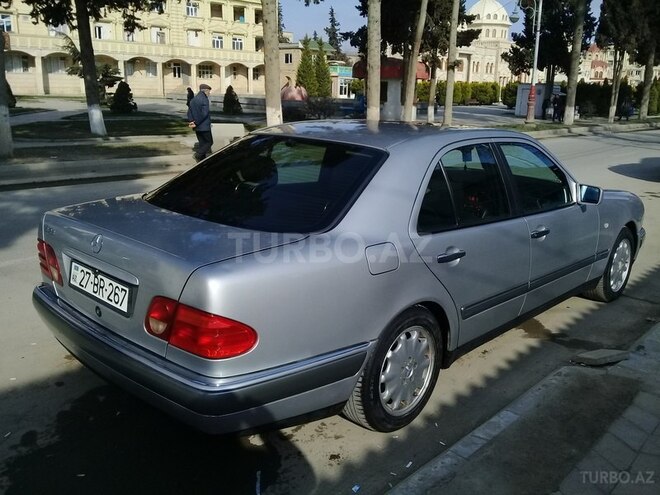 Mercedes E 230 1996, 228,265 km - 2.3 л - Xaçmaz