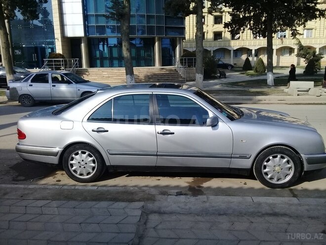 Mercedes E 230 1996, 228,265 km - 2.3 л - Xaçmaz