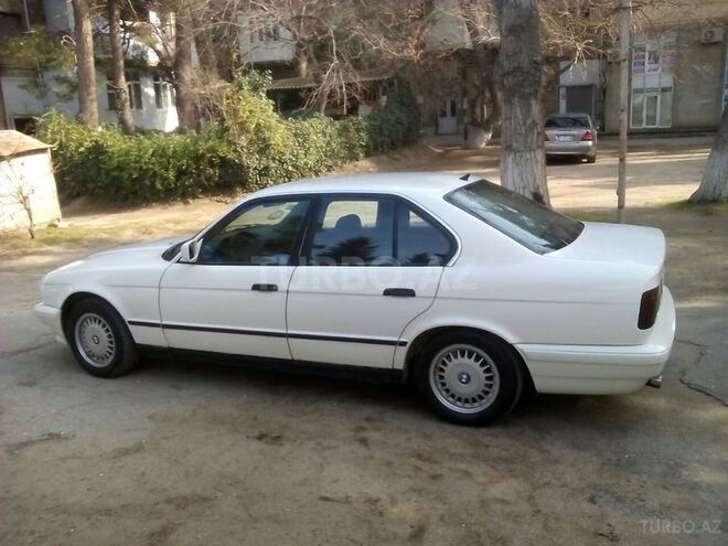 BMW 520 1991, 296,000 km - 2.0 l - Sumqayıt