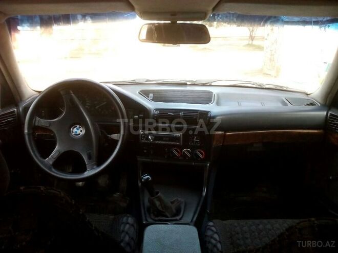 BMW 520 1991, 296,000 km - 2.0 l - Sumqayıt