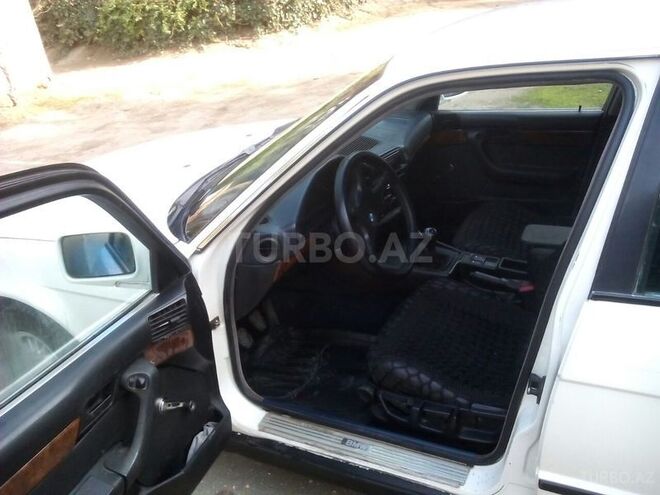 BMW 520 1991, 296,000 km - 2.0 l - Sumqayıt