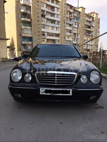 Mercedes E 240 2000, 300,000 km - 2.6 л - Bakı