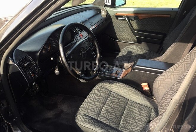 Mercedes C 280 1993, 290,890 km - 2.8 l - Bakı