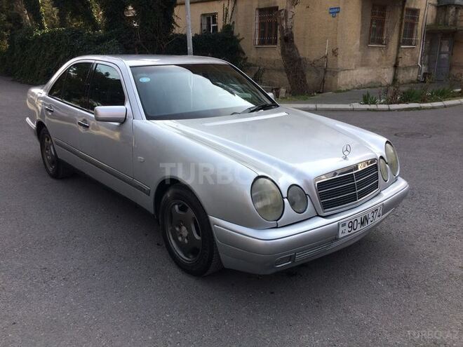 Mercedes E 220 1996, 234,566 km - 2.2 l - Bakı