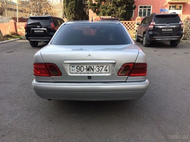 Mercedes E 220 1996, 234,566 km - 2.2 l - Bakı