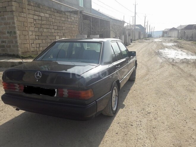 Mercedes 190 1990, 300,000 km - 1.8 л - Bakı