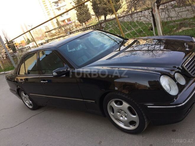 Mercedes E 240 2000, 300,000 km - 2.4 л - Bakı