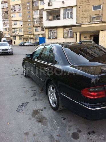 Mercedes E 240 2000, 300,000 km - 2.4 л - Bakı