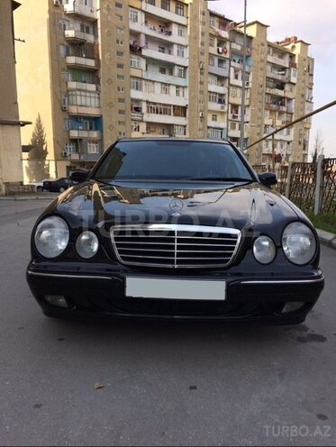Mercedes E 240 2000, 300,000 km - 2.4 л - Bakı
