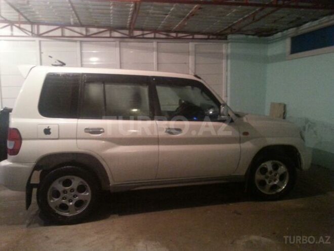 Mitsubishi Pajero io 2001, 20 km - 0.2 l - Bakı