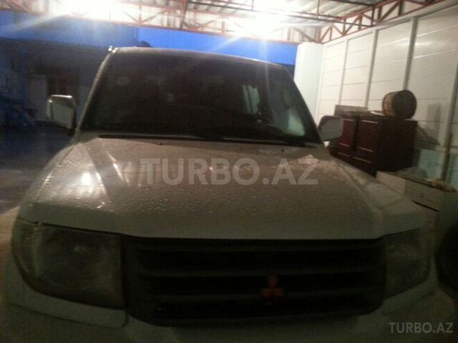 Mitsubishi Pajero io 2001, 20 km - 0.2 l - Bakı