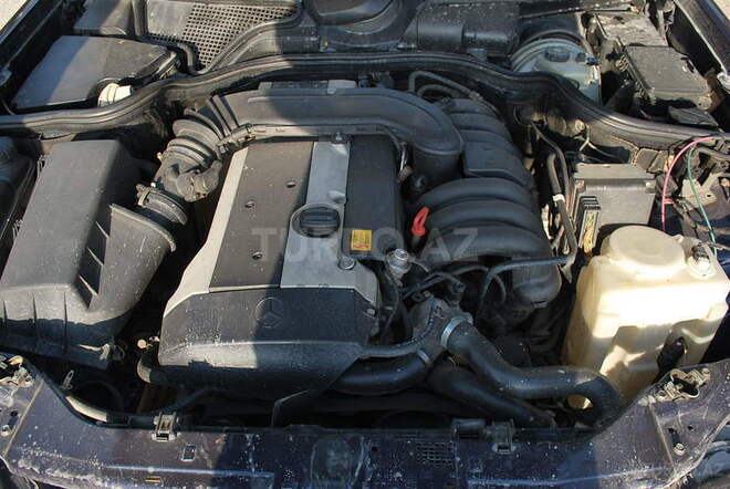 Mercedes E 280 1996, 298,348 km - 2.8 l - Bakı