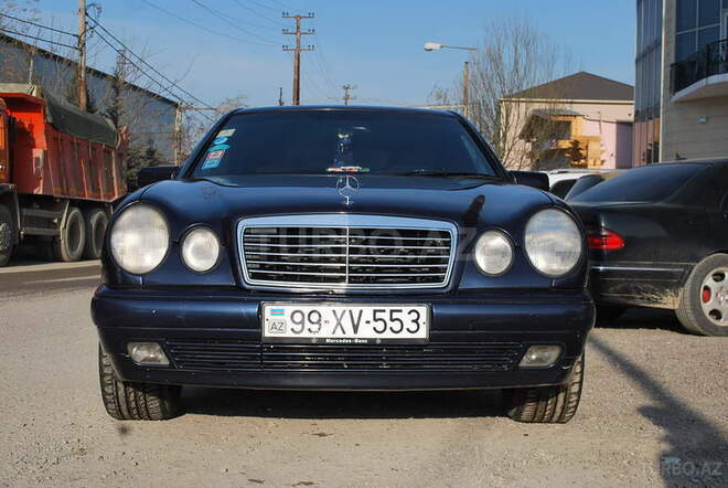 Mercedes E 280 1996, 298,348 km - 2.8 l - Bakı
