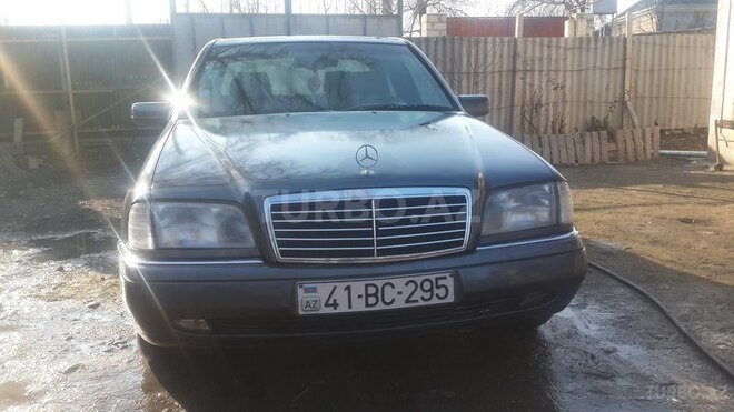 Mercedes E 180 1996, 250,000 km - 0.3 л - Bərdə