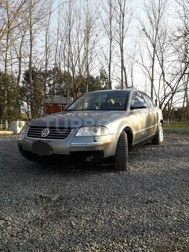 Volkswagen Passat 2004, 180,808 km - 1.8 л - Bakı