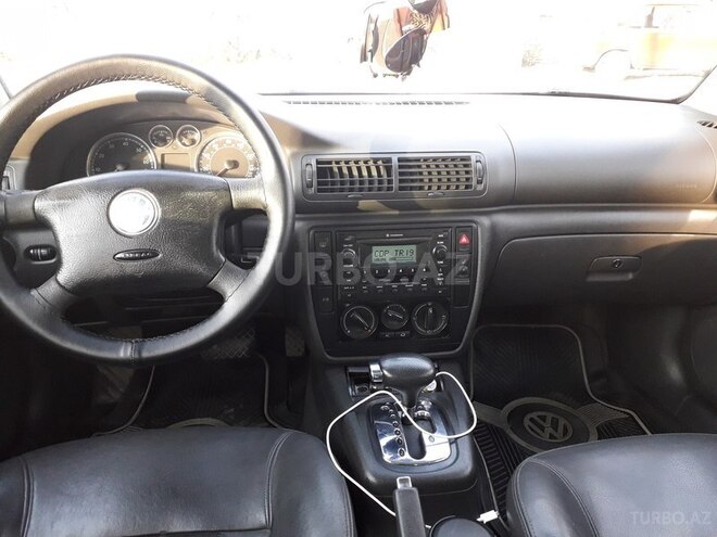 Volkswagen Passat 2004, 180,808 km - 1.8 л - Bakı